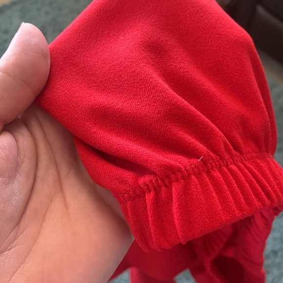 Fashion Nova red crop top - Picture 3 of 4